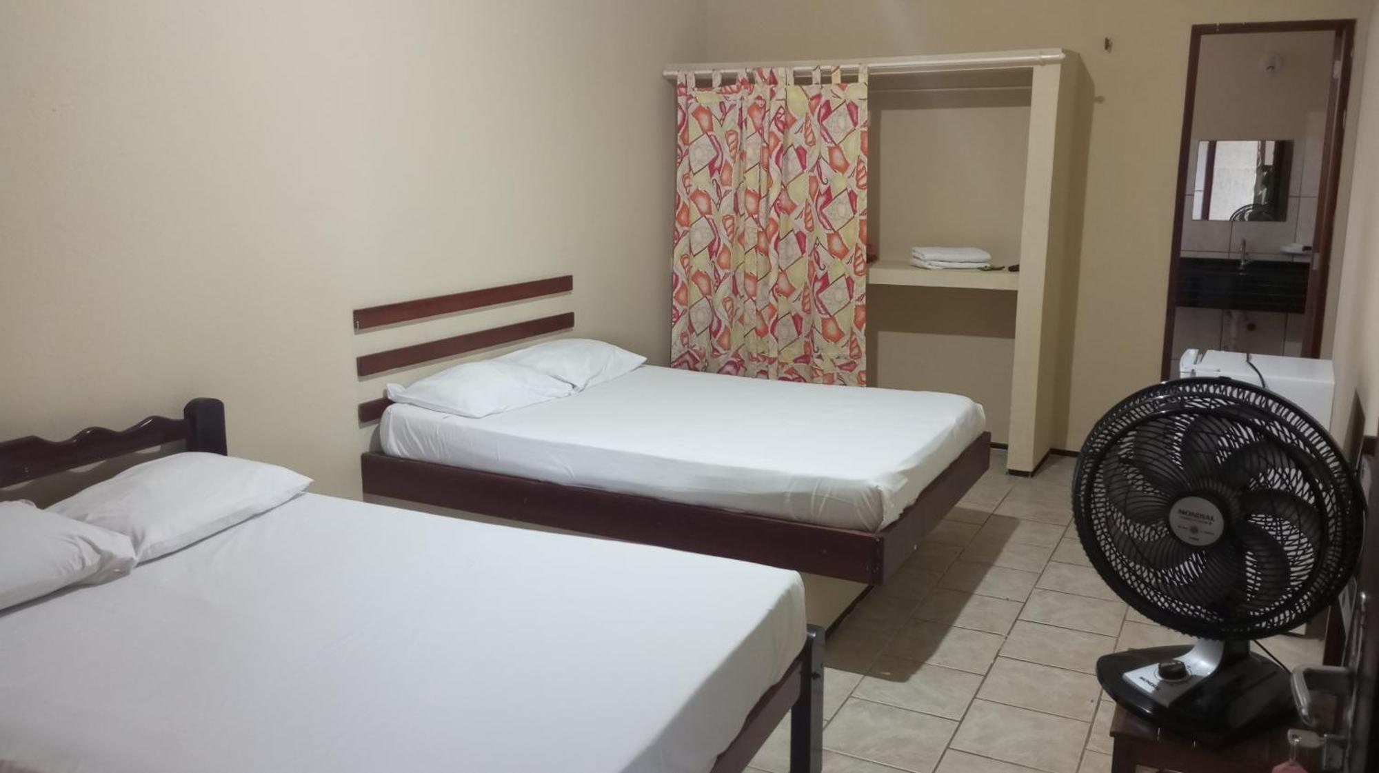 Quarto Duplo Standard com Ventoinha